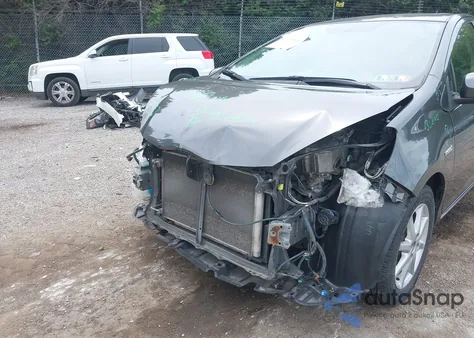 2014 Toyota Prius C Three from USA, damaged, VIN JTDKDTB32E1078223